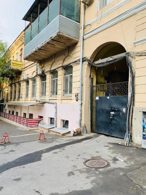 Vip Студио На Дерибасовской Apartment โอเดสซา ภายนอก รูปภาพ